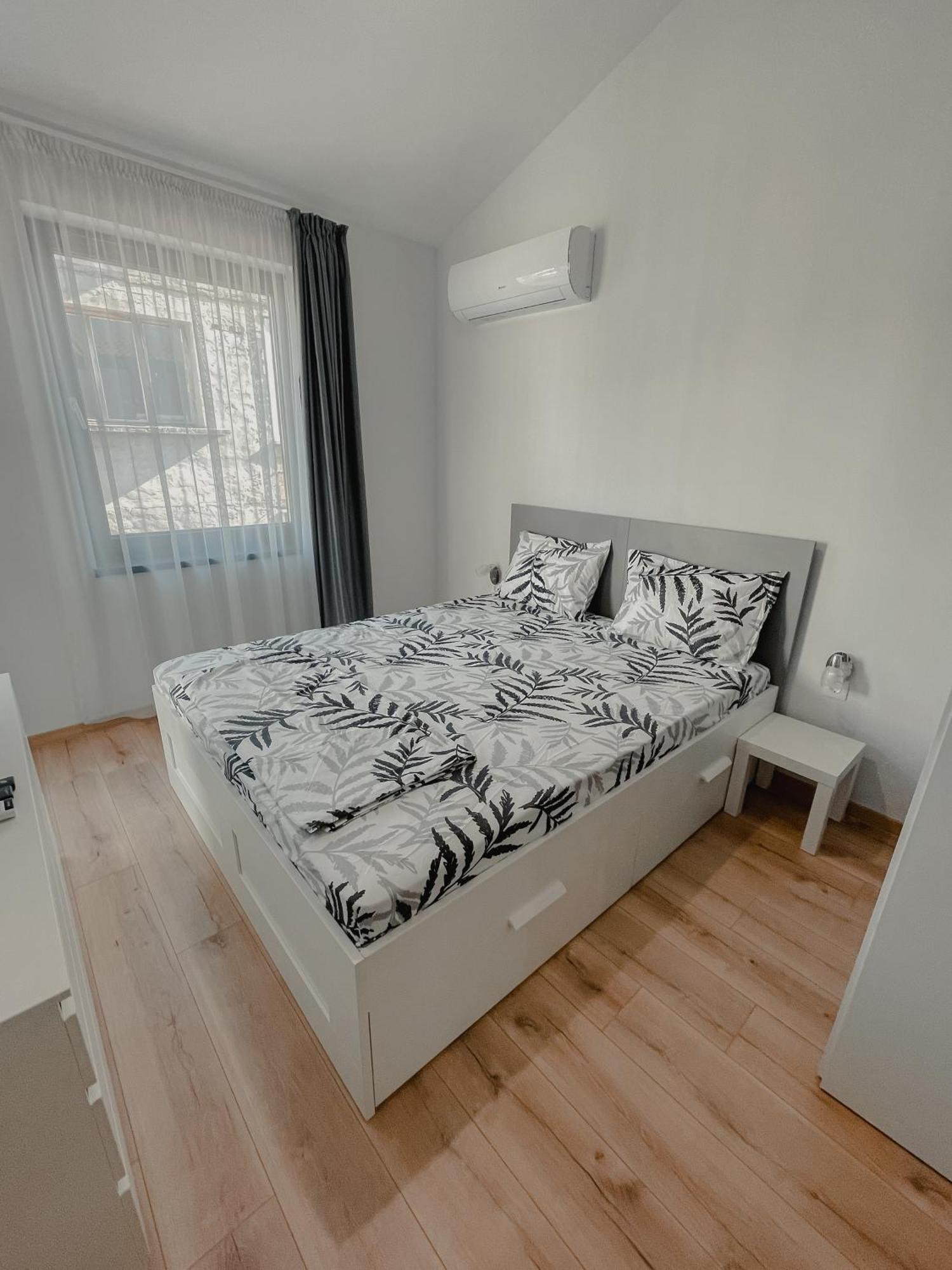 Apartment Hugo Varna